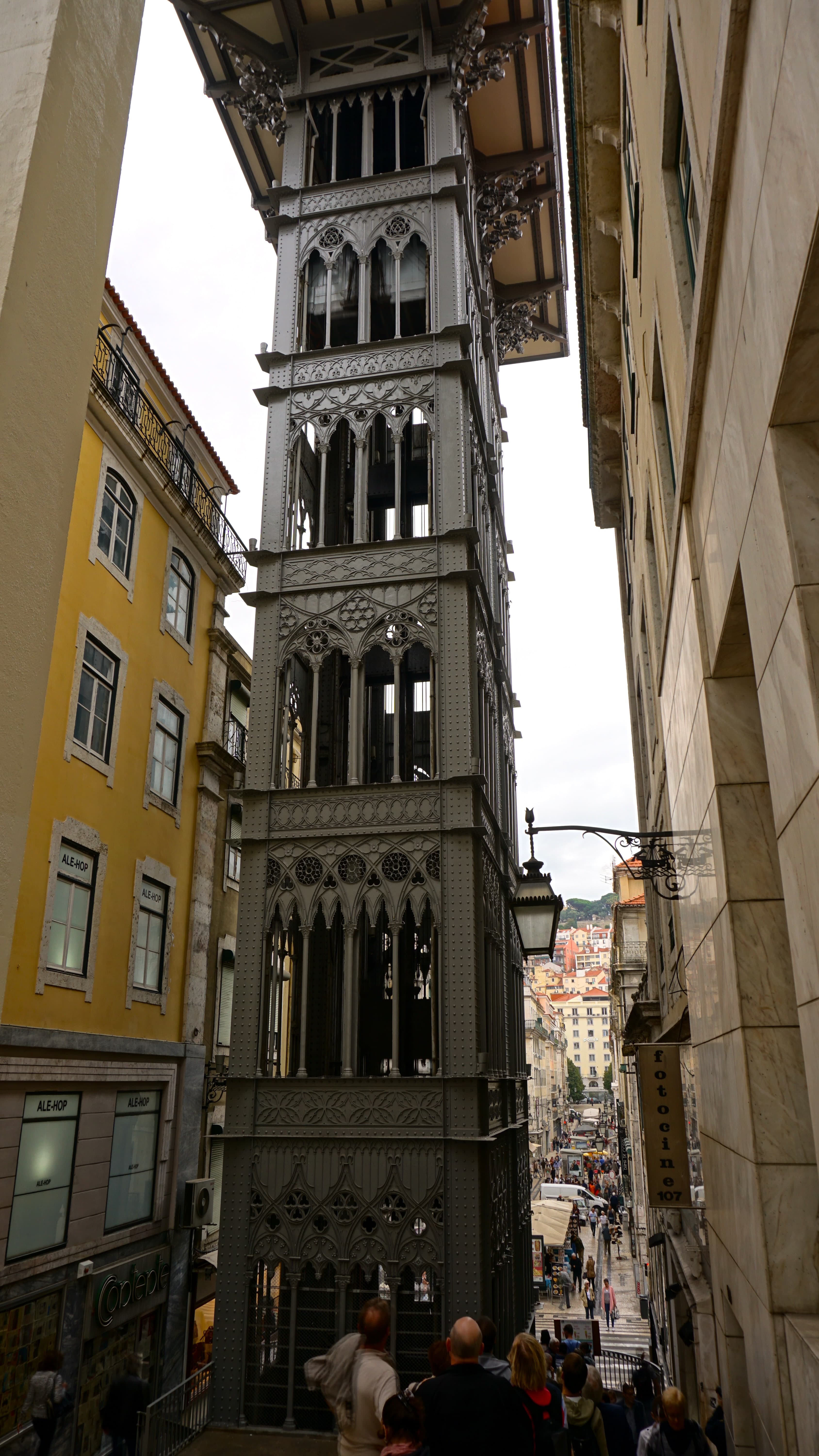 Der historische Fahrstuhl in Lissabon