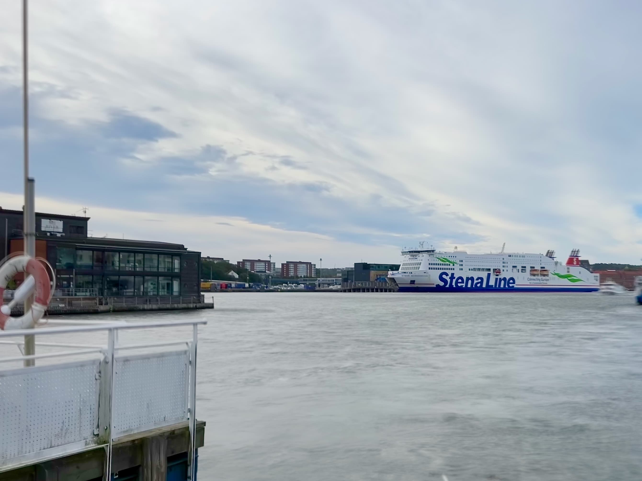 Die Stena Scandinavica im Hafen