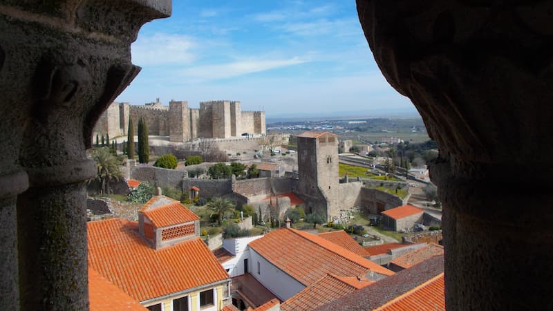 Eine alte Stadt in der spanischen Estremadura