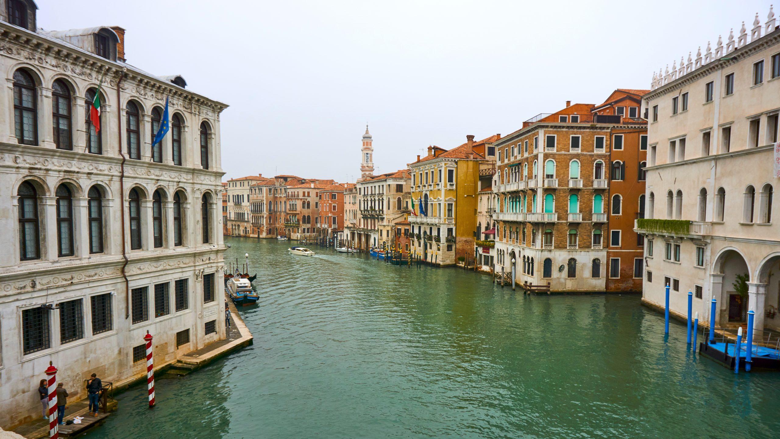 Ein Blick auf den Canal Grande in Venedig