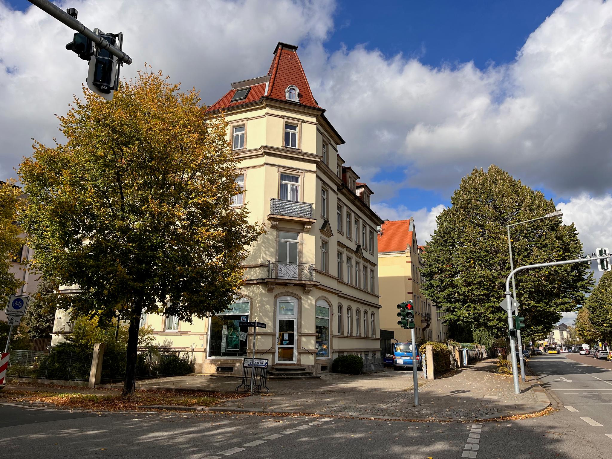 Das Touristik Center auf der Kipsdorfer Straße von Außen