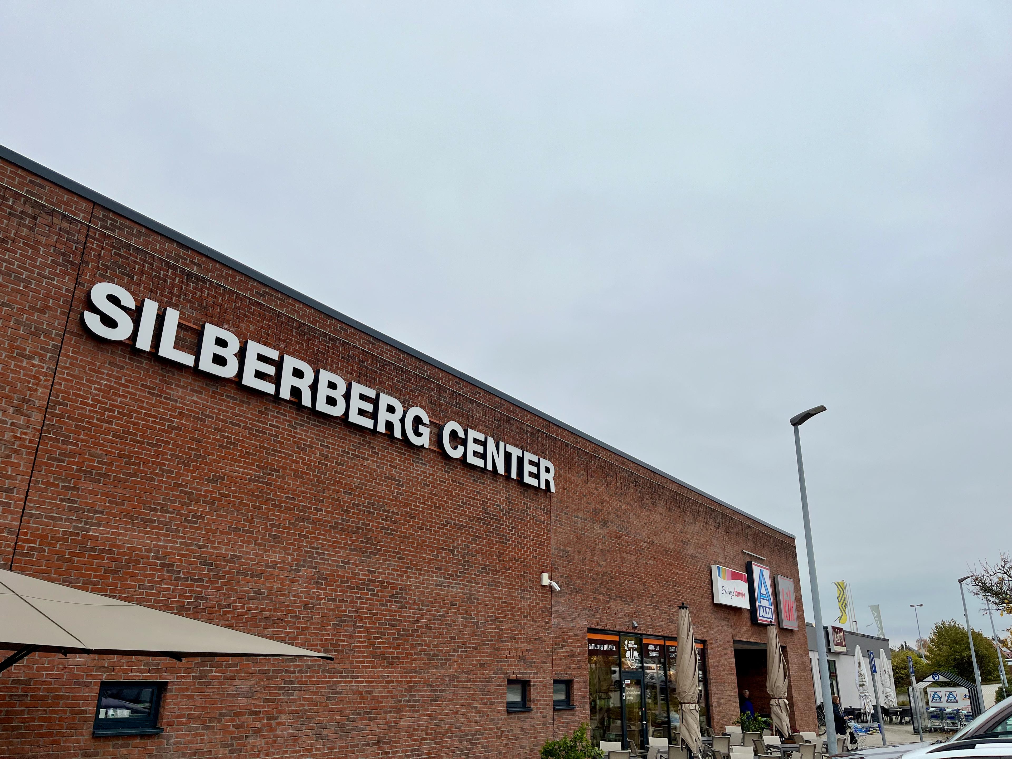 Das Silberberg Center in Radeberg von außen