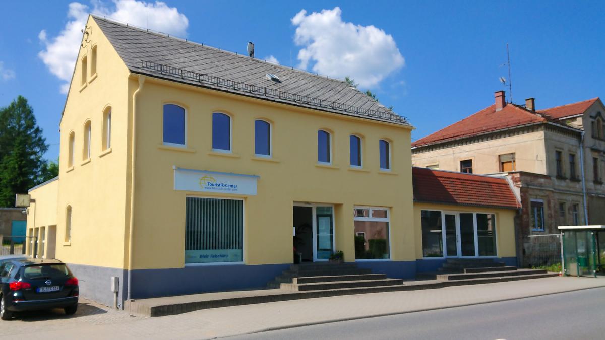 Das Touristik-Center in Neukirch/Lausitz von außen